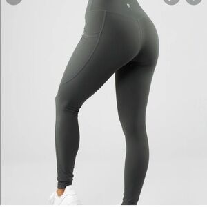 BuffBunny Collection Women’s Activewear Pocket Leggings XL Dark Grey